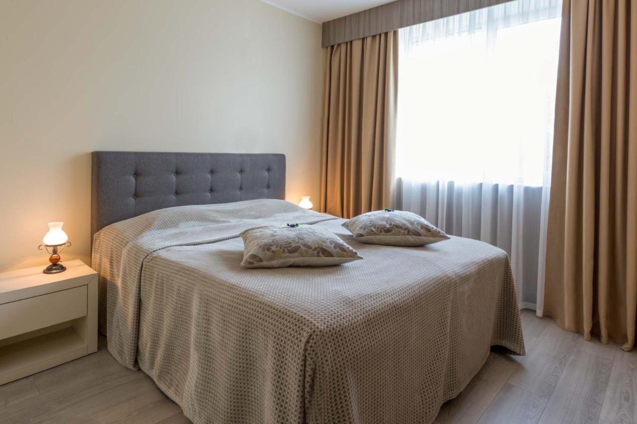 One-Bedroom Suite with Spa Access,925827046:JPEG